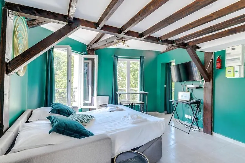 147 Suite Atmosphere - Superbe Duplex A Paris 0*,  France